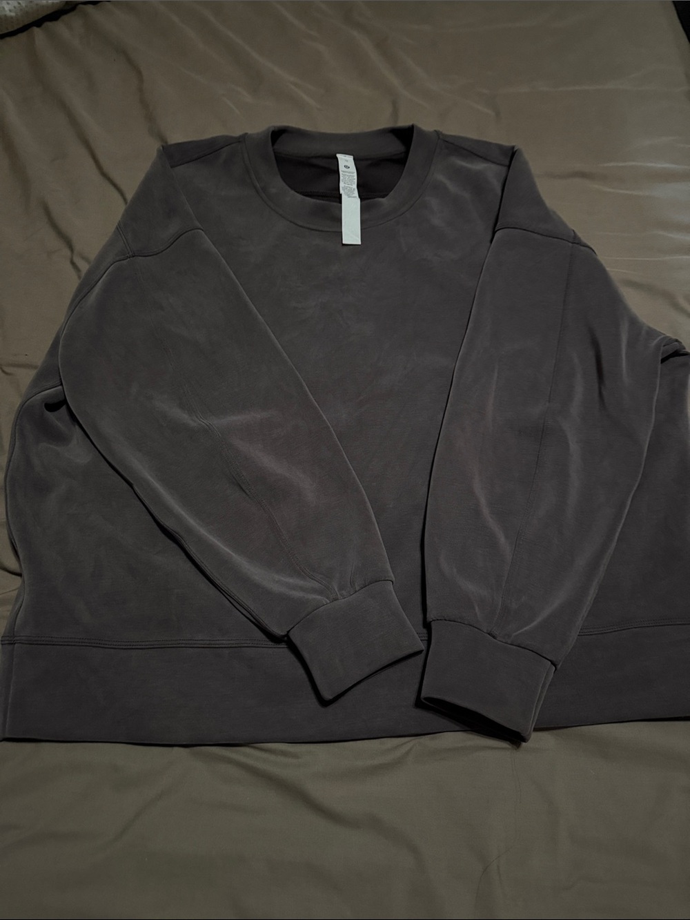 Lululemon women’s soft stream crewneck